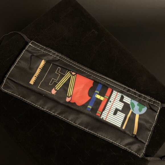 Unisex Teach Love Reusable Washable Adjustable Face Mask W/ 2 Filters One Size - Picture 1 of 3